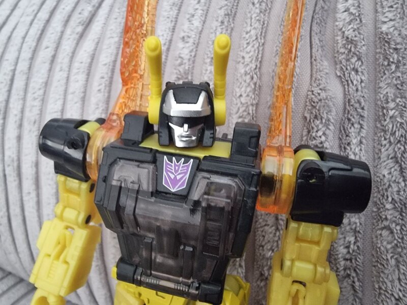 Transformers Legacy Buzzworthy Bumblebee Creatures Collide 4 Pack Image  (11 of 30)